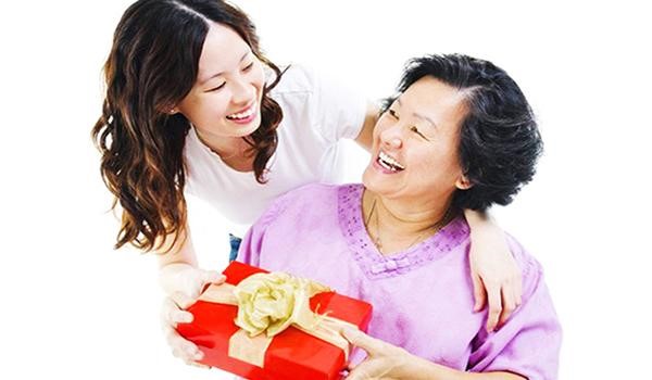 tặng gì vào 8/3